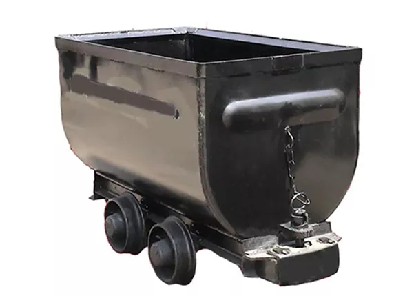 Kako lahko transportna oprema odpravi zastoje in izgubo materiala pri pretovarjanju razsutega tovora?